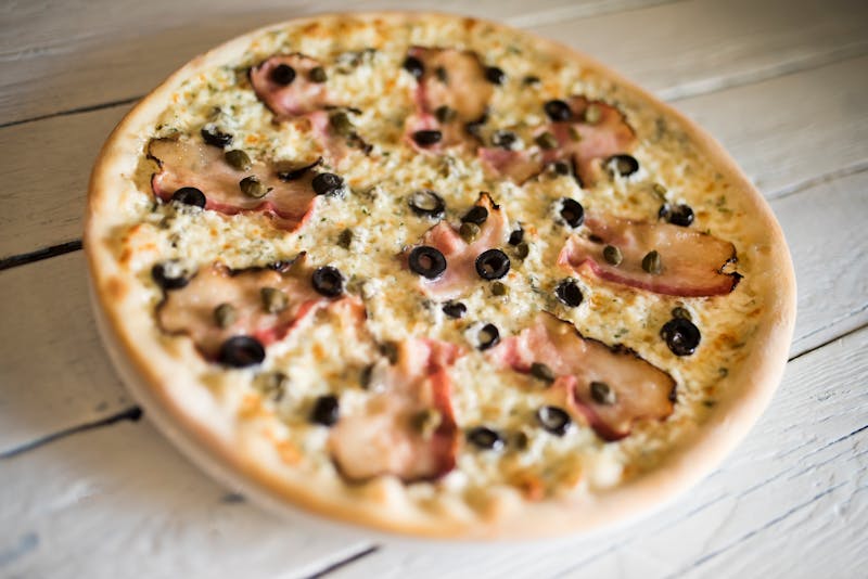 Loaded supreme pizza with fresh toppings